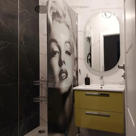 Marilyn - Bezplatny Garaz - Dostep Na Kod - Fv Apartman *