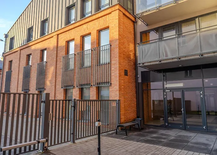 Marilyn - Bezplatny Garaz - Dostep Na Kod - Fv وودج